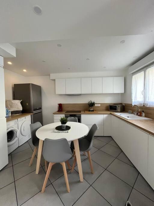 Superbe Appartement Moderne En Rez-De-Chaussee Ozoir-la-Ferrière Exteriör bild
